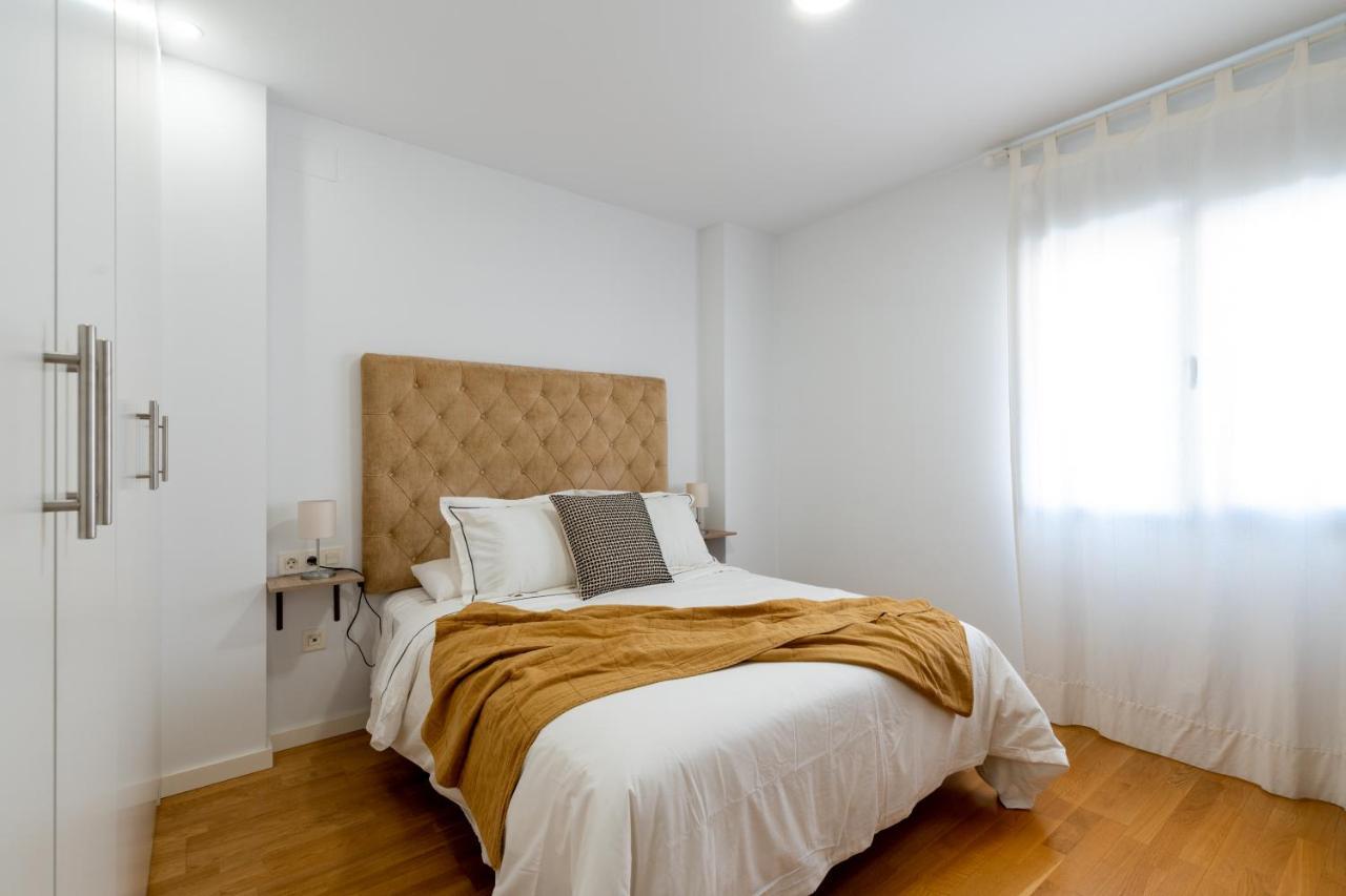 Piso Nuevo En Triana Apartment Seville Exterior photo