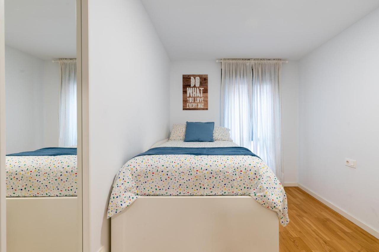Piso Nuevo En Triana Apartment Seville Exterior photo